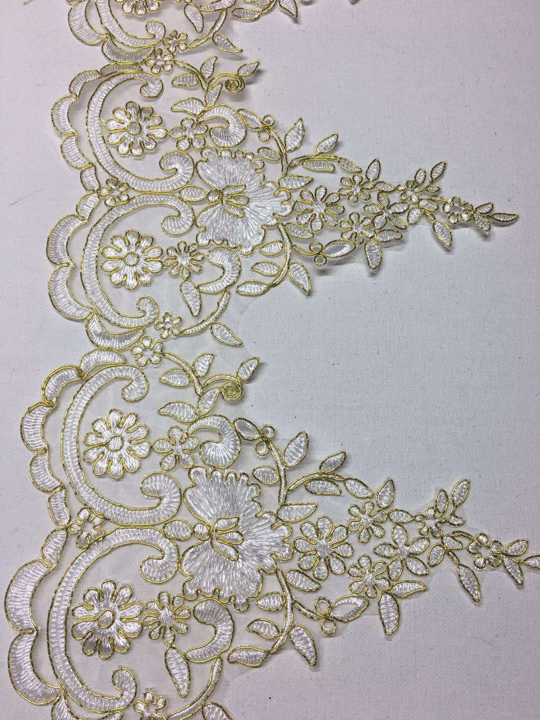 新款精美金线车骨刺绣花边 礼服家纺车骨蕾丝花边 DIY装饰輔料
