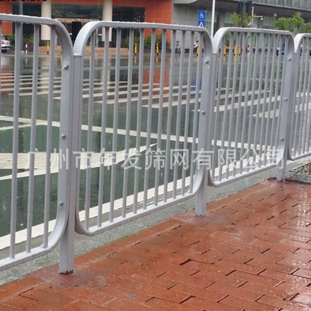 广州工厂现货直销道路两侧行人隔离护栏 港式安全防护栅栏