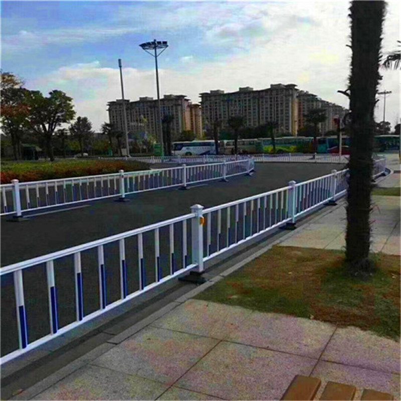 厂家直销道路隔离护栏人行道市政护栏道路中间隔离护栏