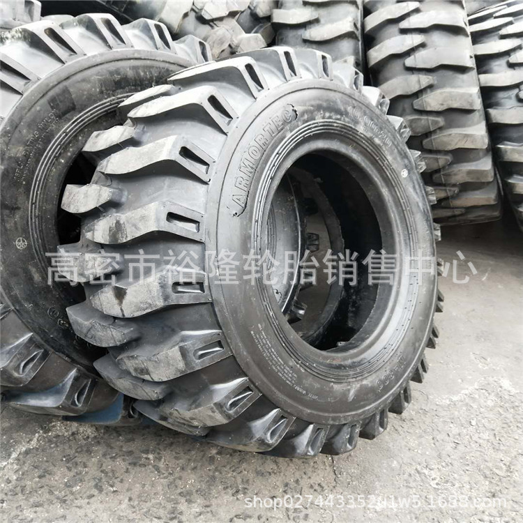 徐州通途挖掘机人字轮胎9.00/10.00/11-20矿用自卸车挖沟机