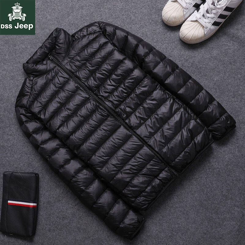 Fashionable light and thin short lightweight casual down jacket