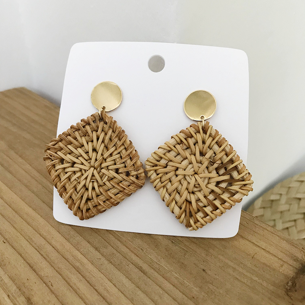 1 Pair Fashion Triangle Round Moon Wood Straw Copper Inlaid Acrylic Women's Earrings display picture 5