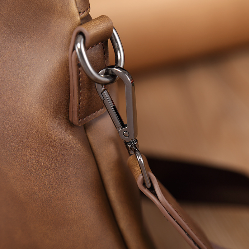 Borsa a tracolla Crazy Horse alla moda versione coreana 2025, in morbida pelle PU, per laptop, casual, da uomo_voghion.com