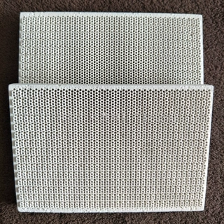 远红外发光板　8字型1.2mm孔径红外线蜂窝陶瓷片 135x94x13mm