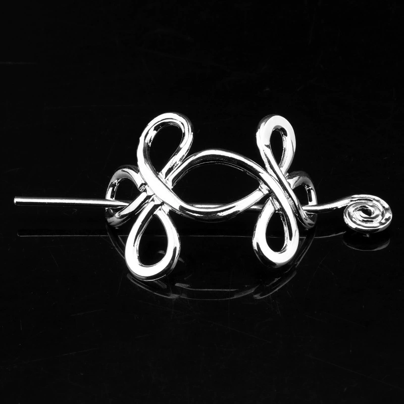 Сплавной ретро шпилька (Mo Chun), дизайн Celtic‑knot, электропокрытие, 4.5×5.9×8 см