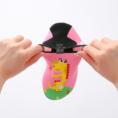 Non-slip thick sole baby children's floor socks floor shoes preschool center children's park home indoor floor sock covers