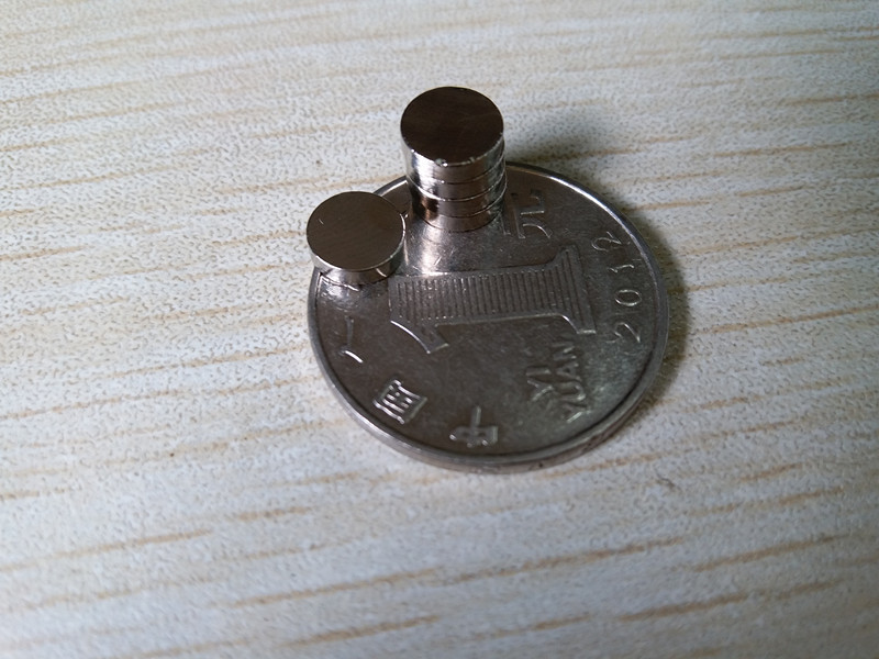 强磁3*1.5 磁铁 强力吸铁石 厂家直销 圆磁片钕铁硼强磁铁3X1.5