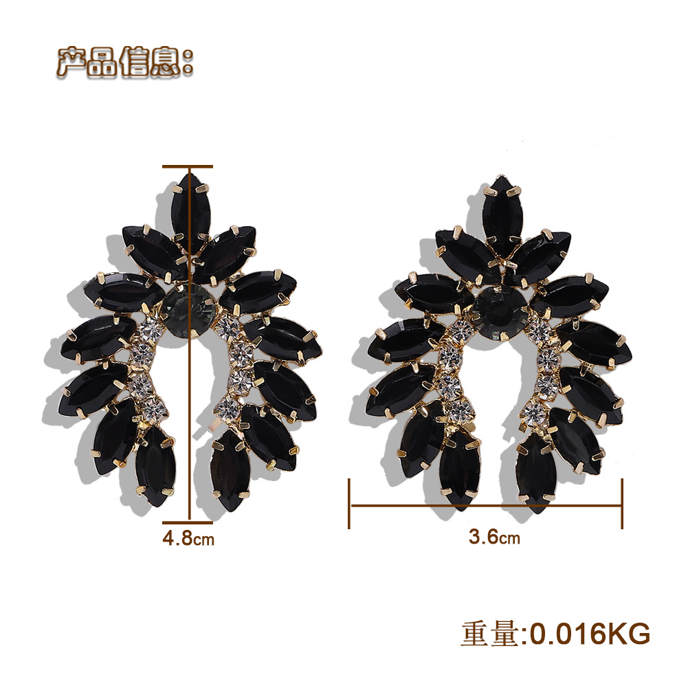 Fashion New Alloy Diamond Geometric Earrings Earrings display picture 12