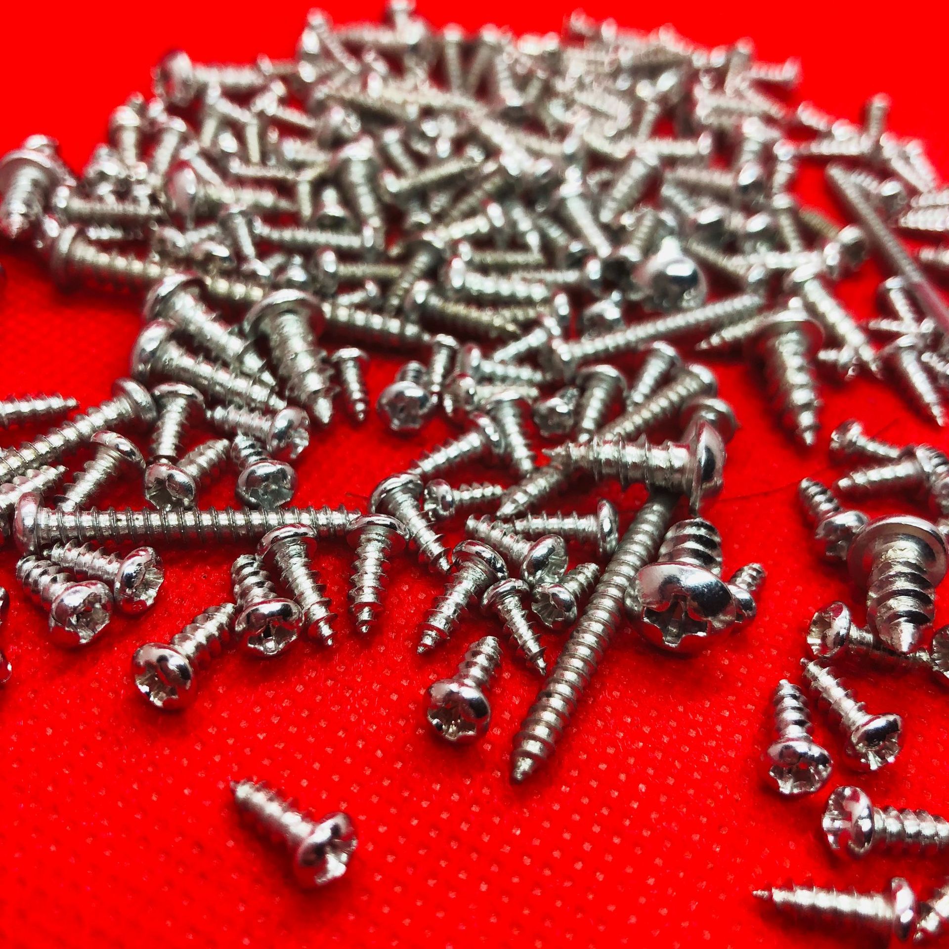 螺丝钉厂家直销半圆自攻 M1到M8各尺寸圆头自攻螺丝现货供应