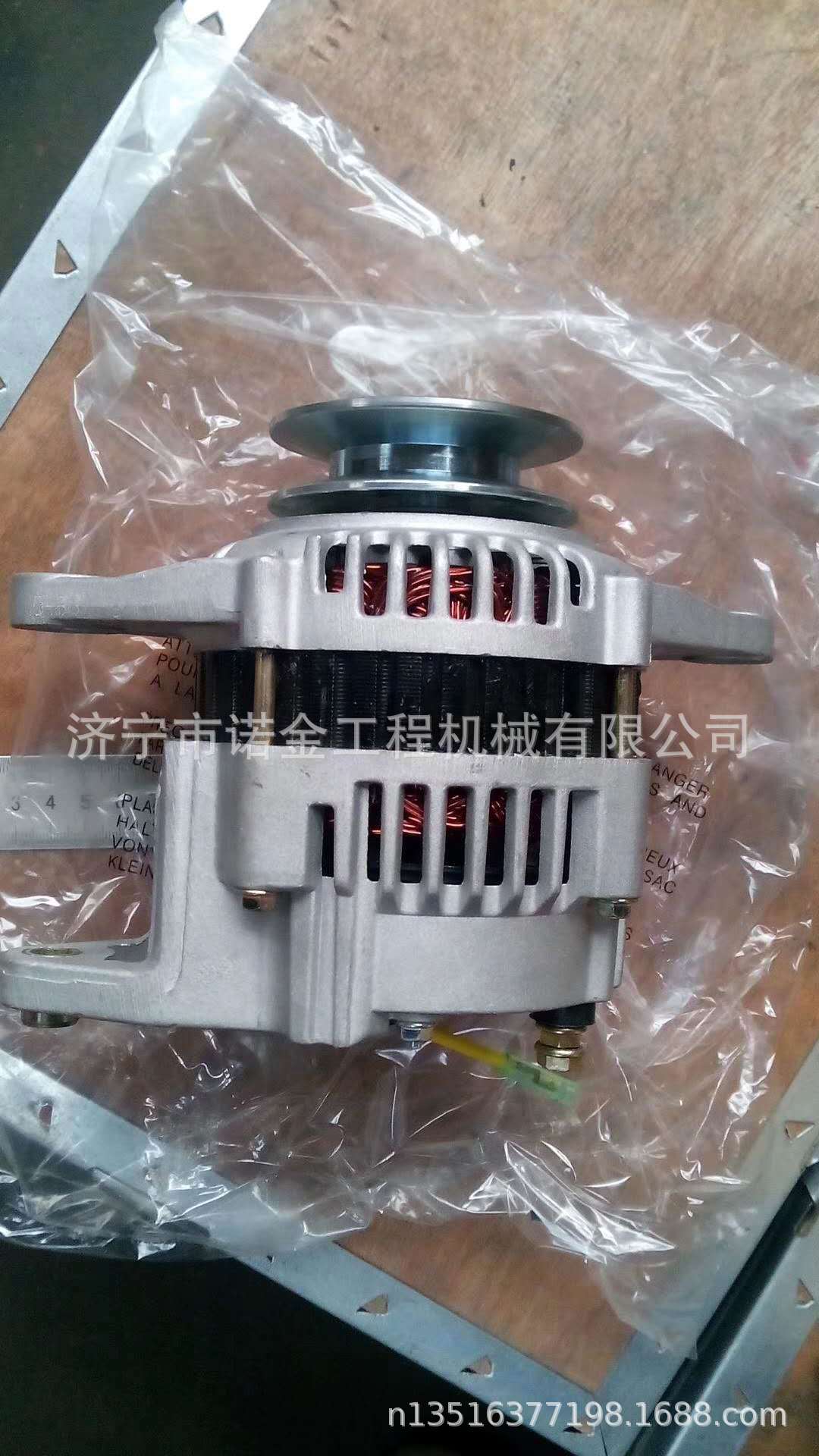 山推SD32推土机发电机3016627现货销售