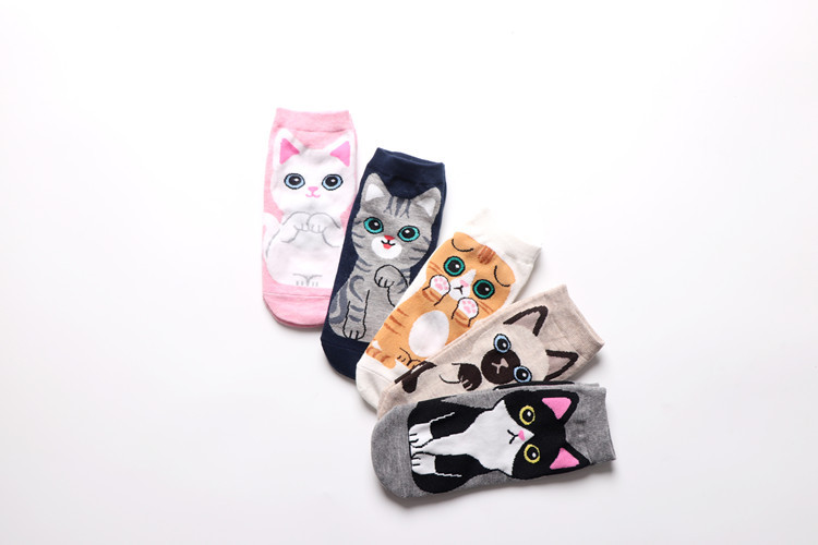 Frühling Und Sommer Damen Baumwoll Socken Großhandel Niedliche Cartoon Katze Damen Boots Socken Mode All-match Kurze Socken Lässig Schweiß Absorption display picture 6