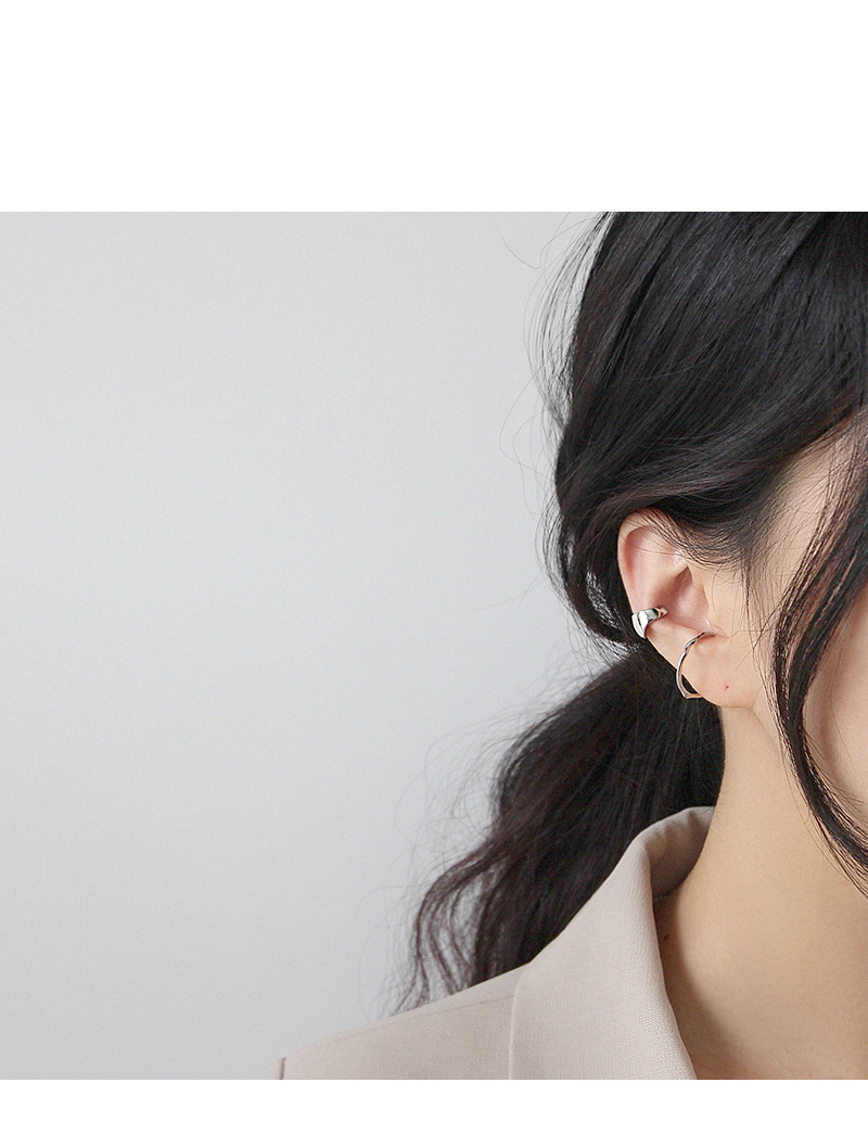 Korean S925 Sterling Silver Ear Cuff Minimalist Personality All-match Glossy Ear Buckle Ear Clip display picture 1