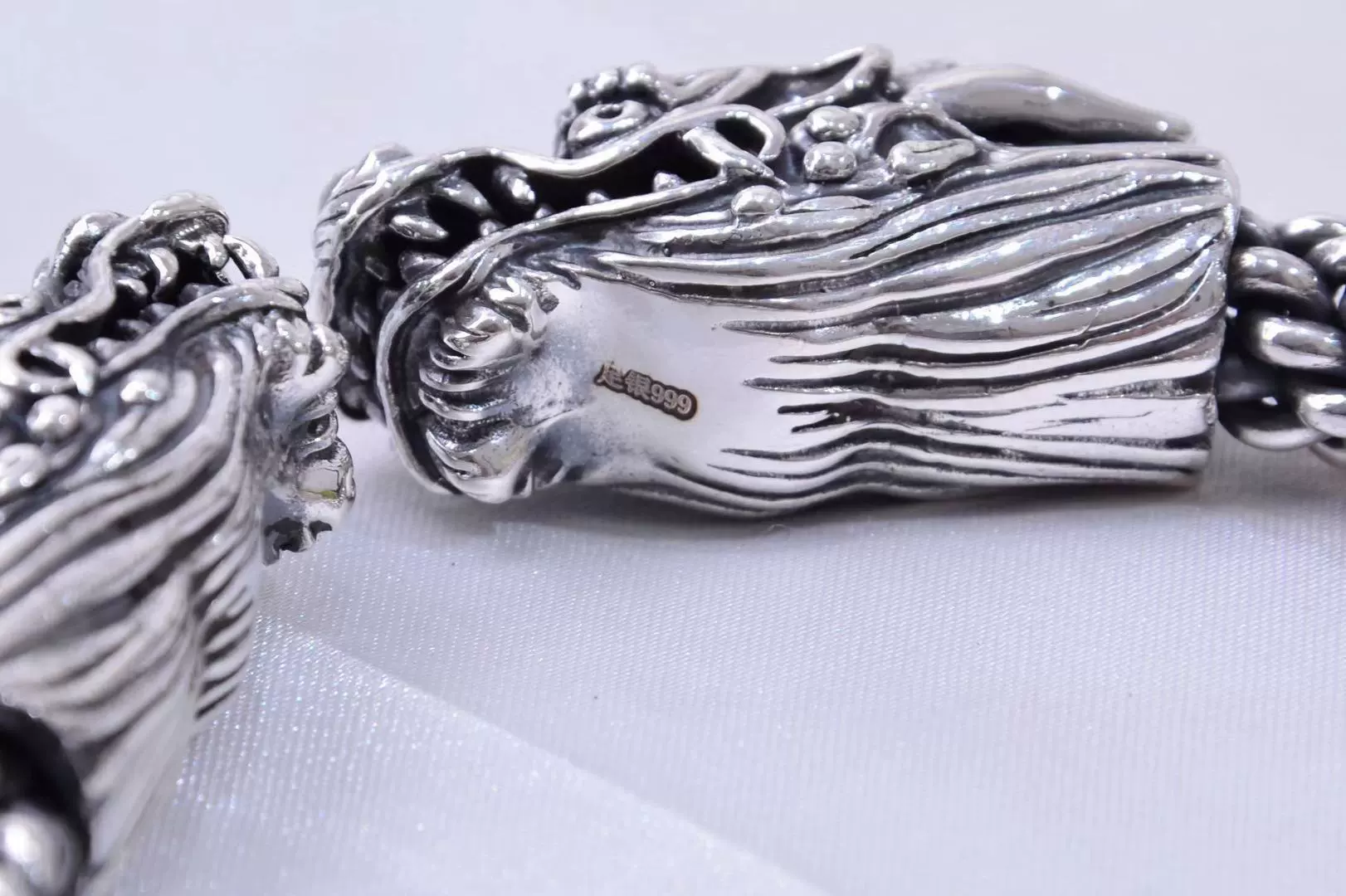 S999 sterling silver dragon twisting bracelet Ti Gao Lao Buddha Lafayette Lafayette and Silver Dragon Bracelet Old Silver Dragon Hand Ring