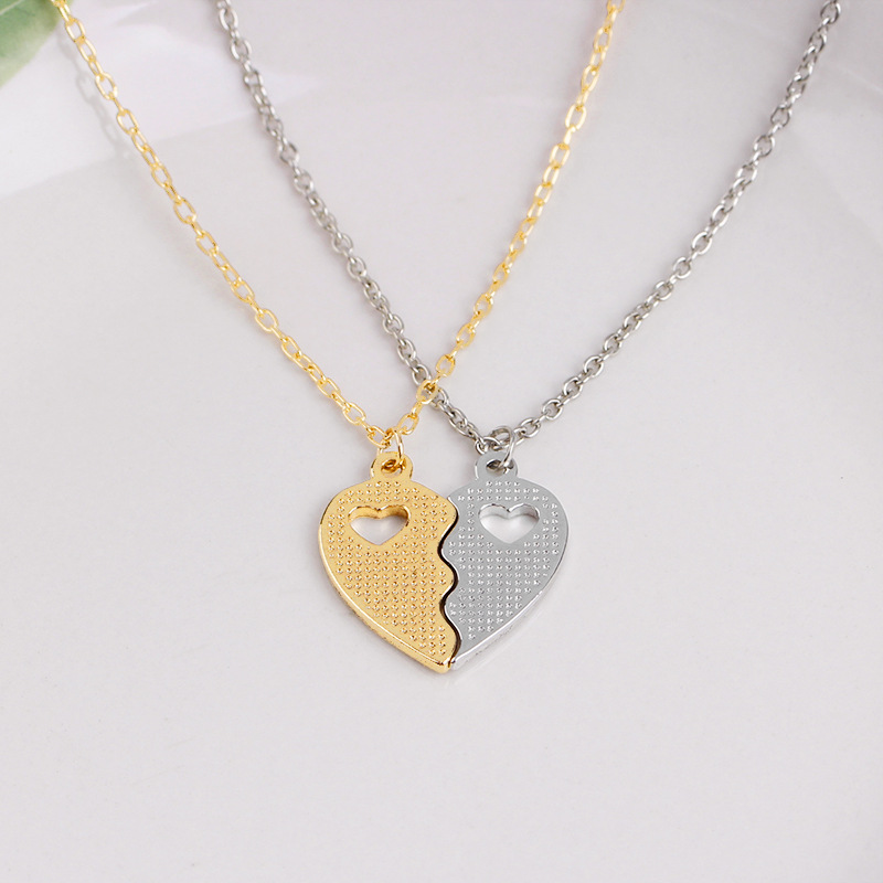 Fashion English Letter Hollow Heart-shaped Gold And Silver Stitching Alloy Clavicle Chain display picture 5