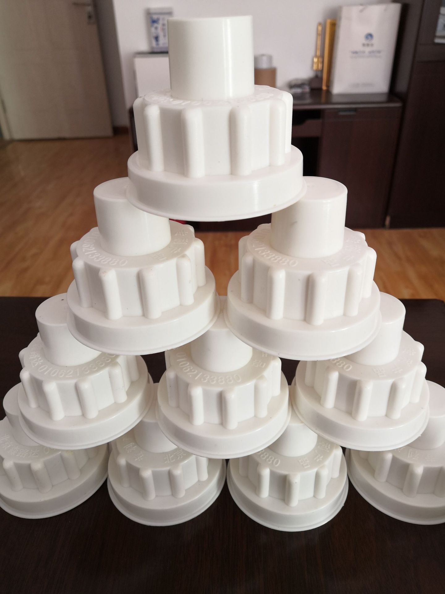 【洛阳】保护罩螺栓保护罩塑料罩地铁塑料保护罩防火阻燃B1级