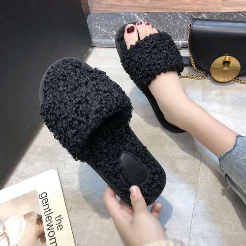 2019 autumn and winter new style curly plush slippers for women's home indoor wooden floor slippers, comfortable plush slippers for confinement