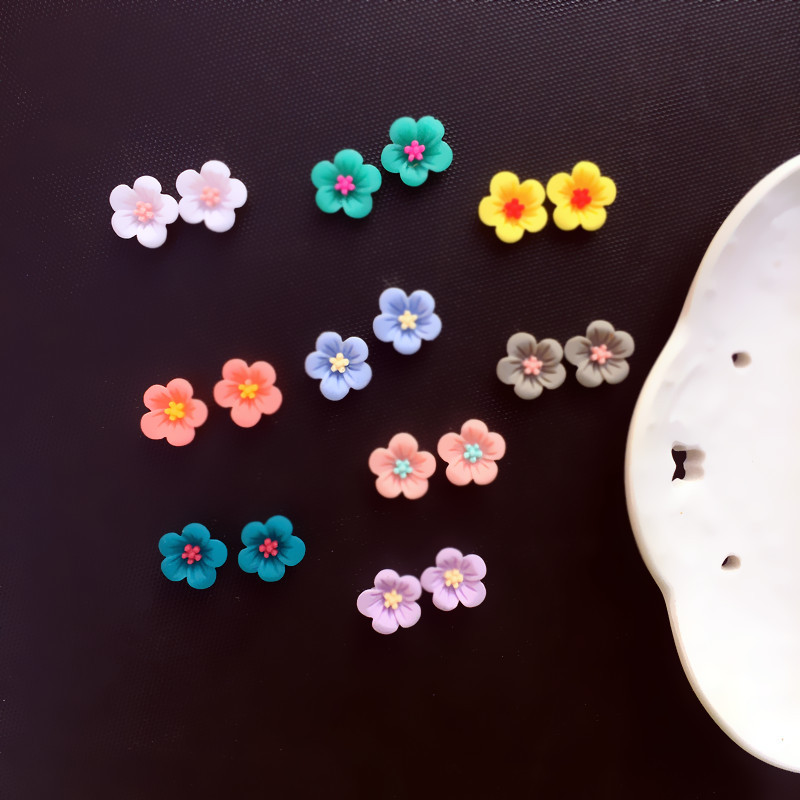 Wholesale Jewelry 1 Pair Simple Style Flower Resin Ear Studs display picture 2