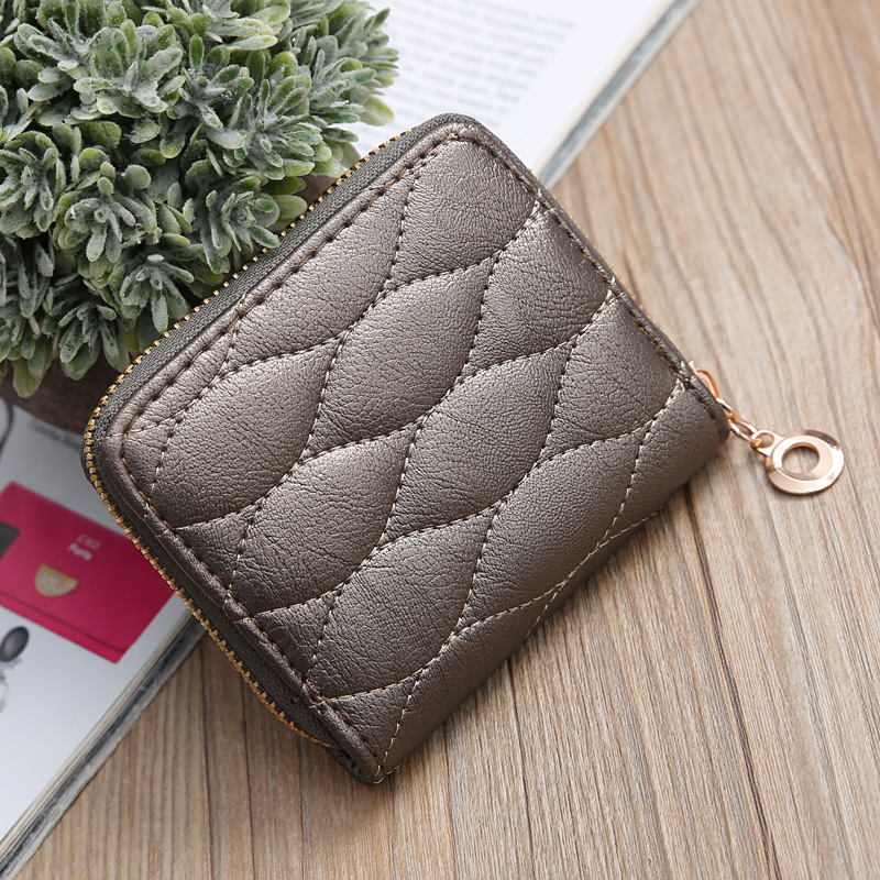 Korean Embroidered Creative Short Mesh Small Wallet Wholesale display picture 3