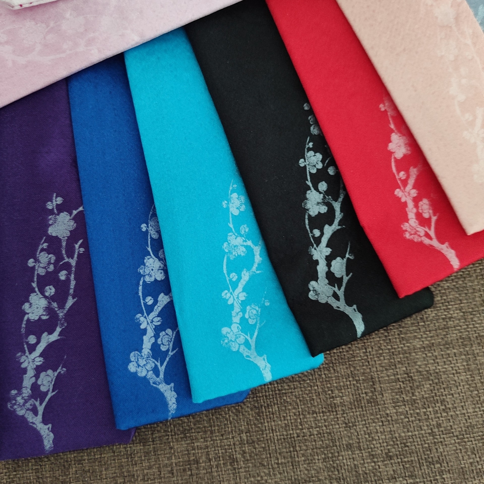 a128be0002a521e22beb4e6d0813d2