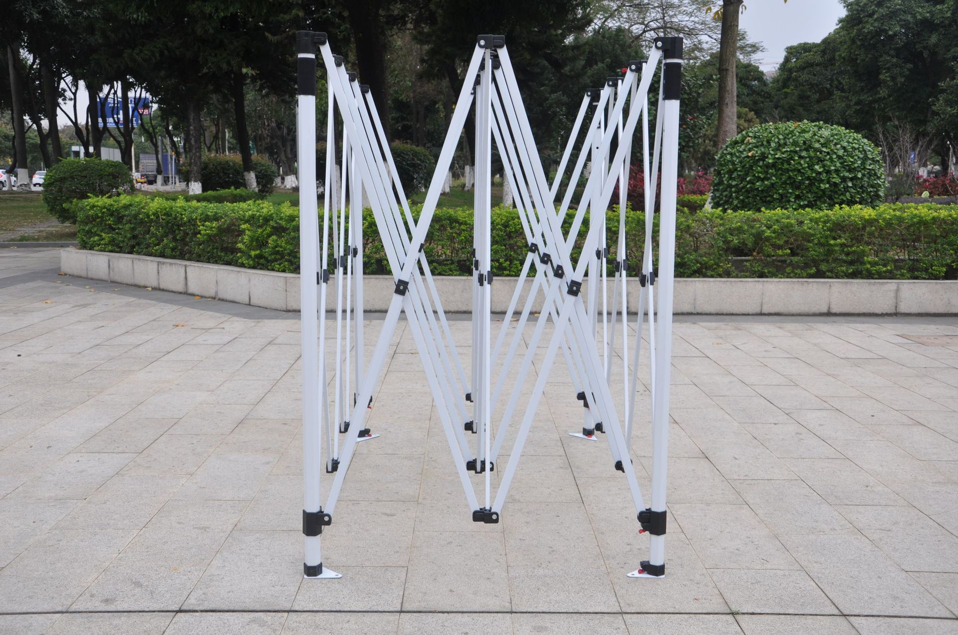 厂家定做批发  广告帐篷架  帐篷支架  40管菱形铁架  自动帐篷架