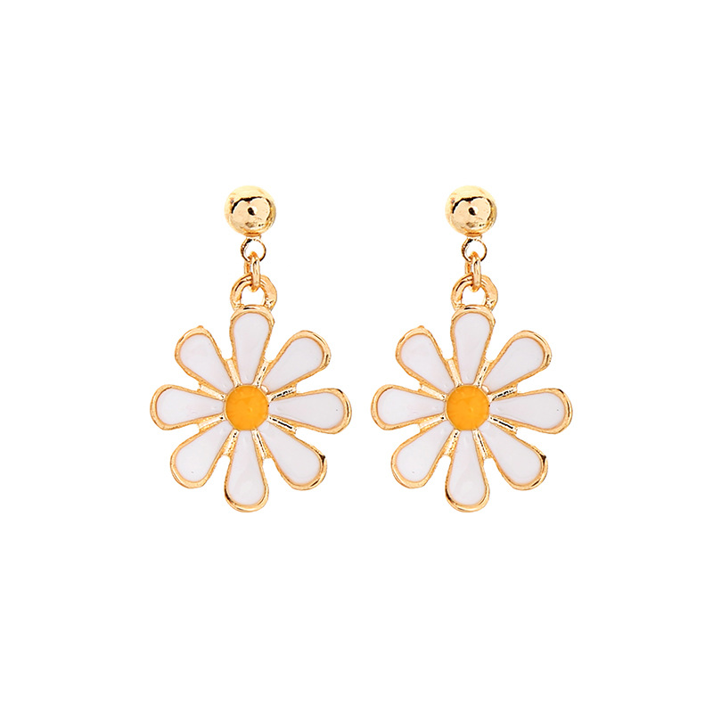 Fashion Small Fresh Flower Earrings display picture 11