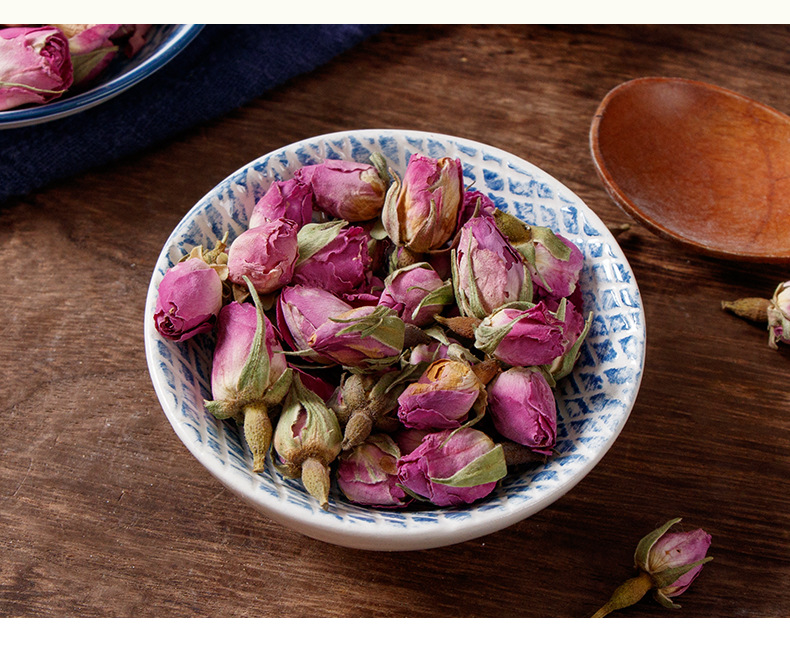 Rose Bud Tea (Rosa rugosa) — Dried Double-Petal Red Rose Flower Tea, 100g Jar in use