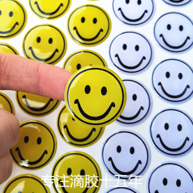 厂家定制 盒子用笑脸水晶滴胶贴纸圆形滴胶不干胶标贴定做