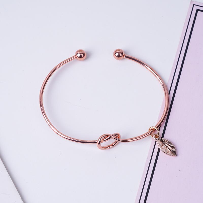 Leaf Alphabet Bracelet 1.5 Rose Gold