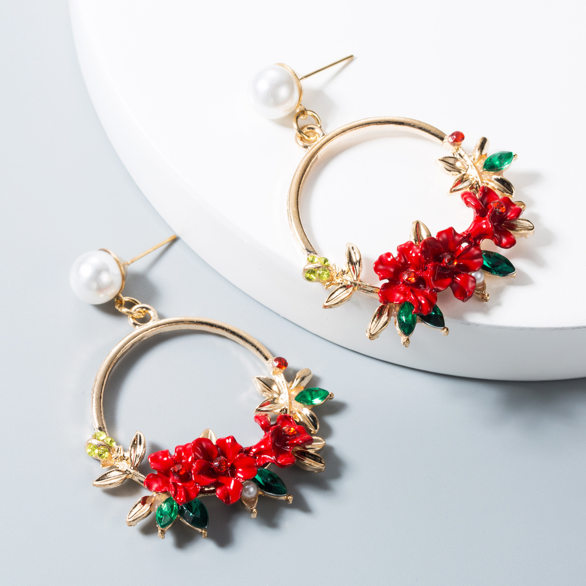 Electroplating Gold Plating Process Simple Style Flower Inlaid Crystal Alloy No Inlaid Drop Earrings