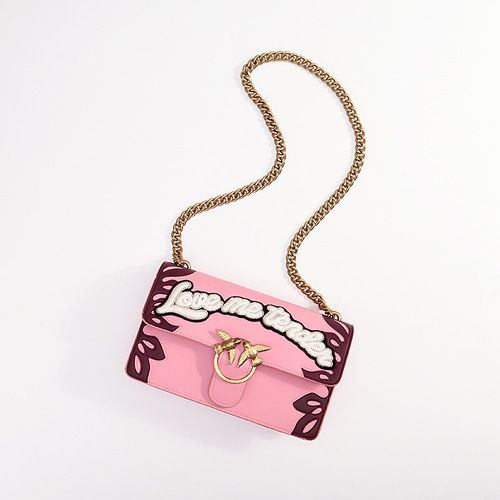 Factory direct sale, custom-made retro swallow small square head layered cowhide single-shoulder cross-chain bag, one piece drop shipping