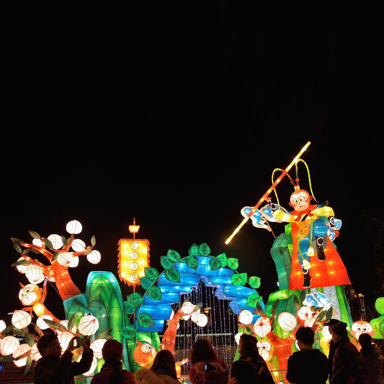 ���ͻ������⹫԰�ƻ� ��ɫ���ײʵ�Ԫ����װ�εƹ�ڴ��͵ƻ᳡