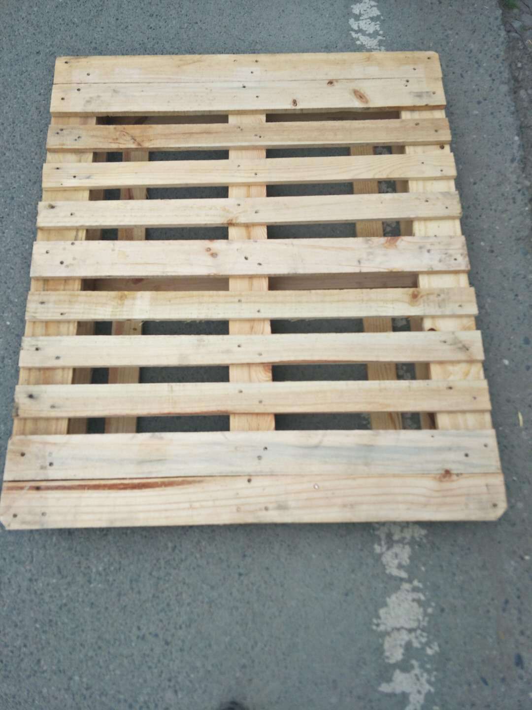 实木四面叉托盘多层胶合卡板免熏蒸木托盘卡木栈板厂家供应