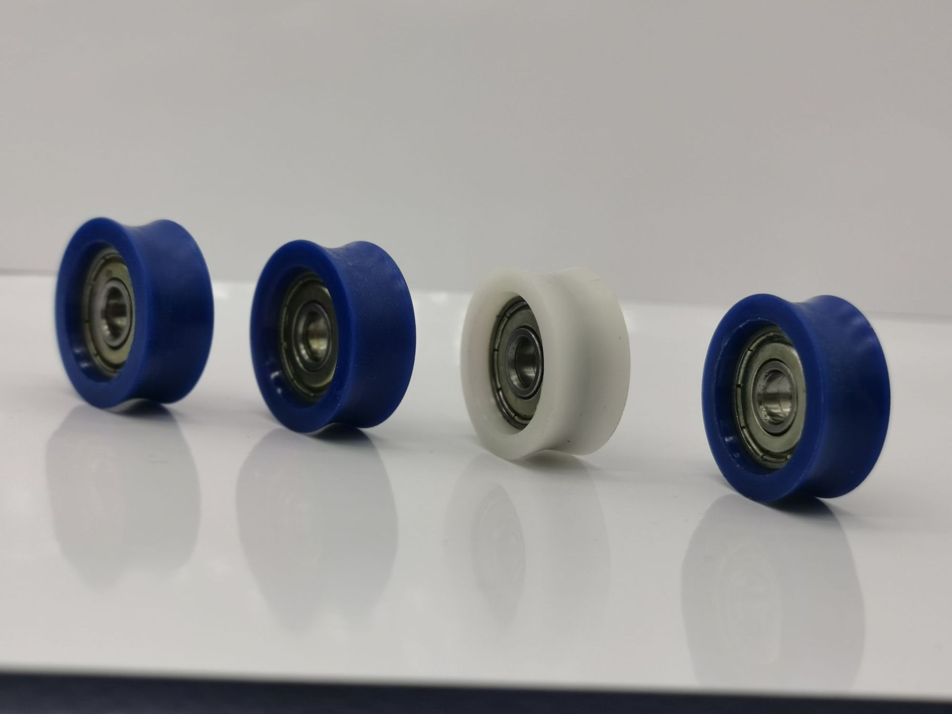 厂家批发 定制加工626ZZ微型注塑轴承门窗五金推拉门滑轮轴承