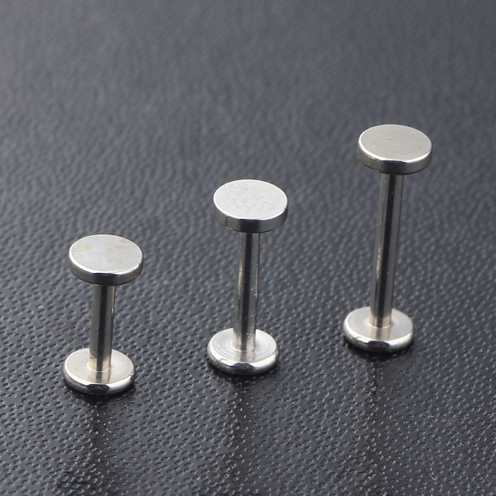 Pointed titanium steel lip stud product view