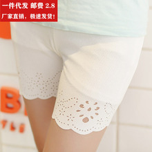 Mùa hè mới quần legging mỏng Hàn Quốc đốt hoa rỗng quần ba điểm để tránh mặc quần nhẹ an toàn quần short nữ Quần legging nữ