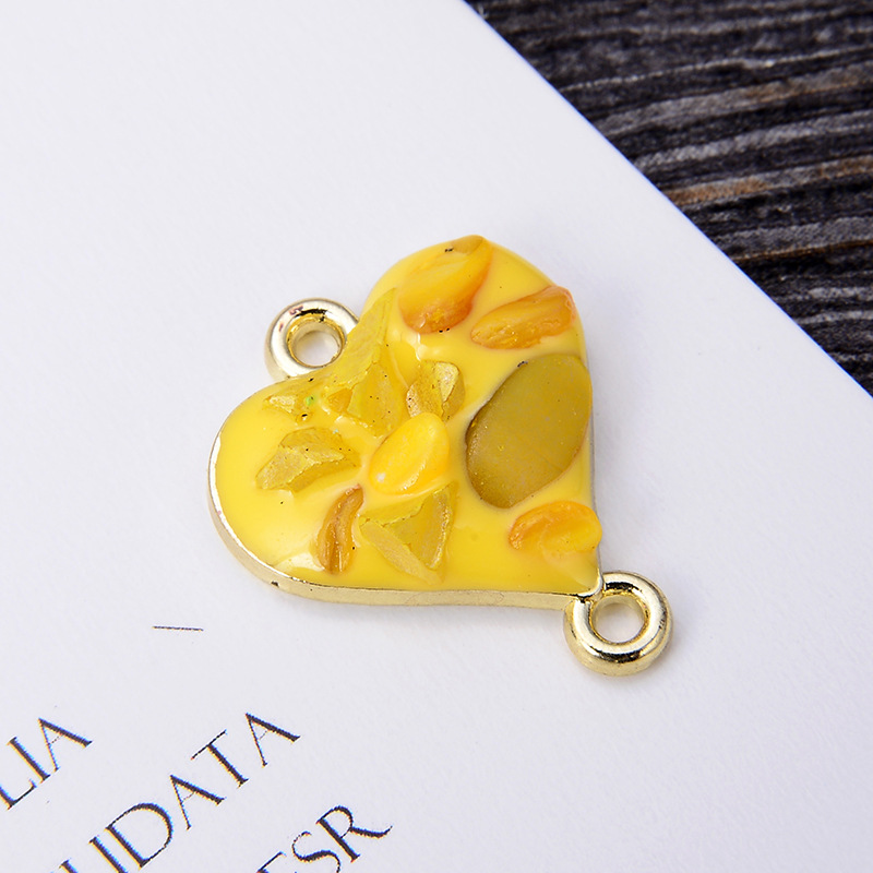 12g Weight Pendant Jewelry Making Type 16*20mm Jewelry Making Size DIY Jewelry Accessories Classification 5 PCS/Package Quantity Alloy Material Heart Shape Pattern Enamel Design Simple Style Style 5 PCS/Package 16*20mm Alloy Heart Shape Pendant 4