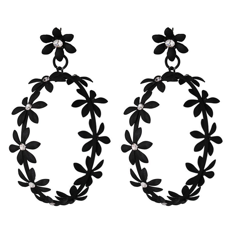 Simple Hollow Painted Flower Stud Earrings display picture 8