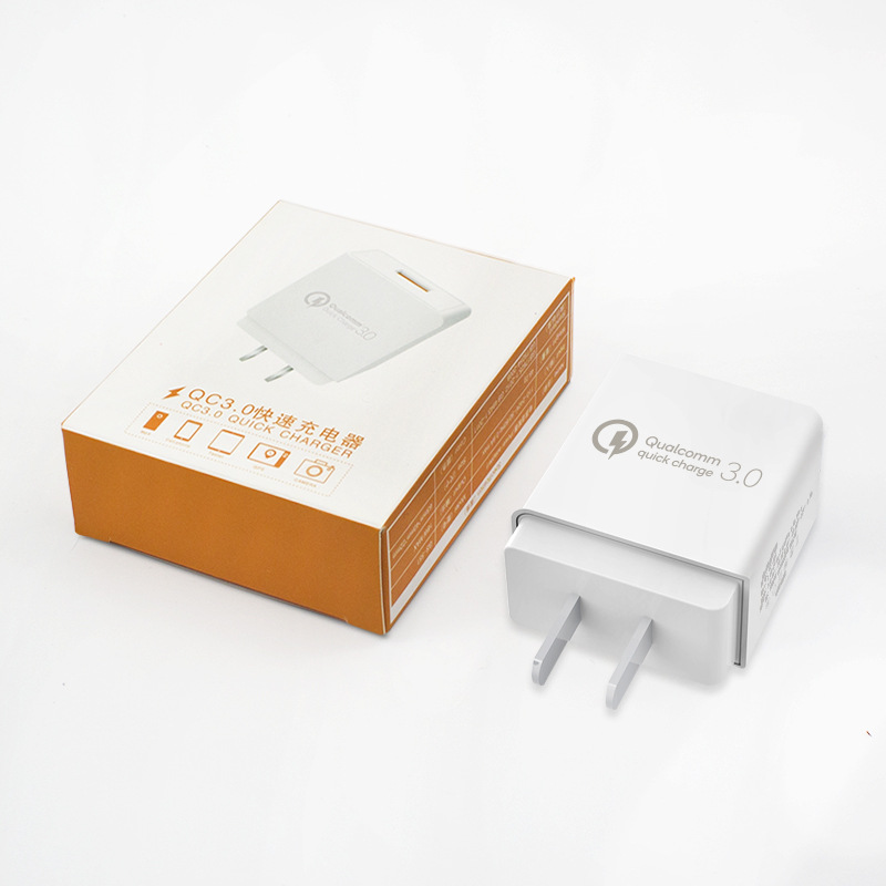 QC3.0手机充电器 3C认证9V2A快充充电器 适用华为小米3A充电头