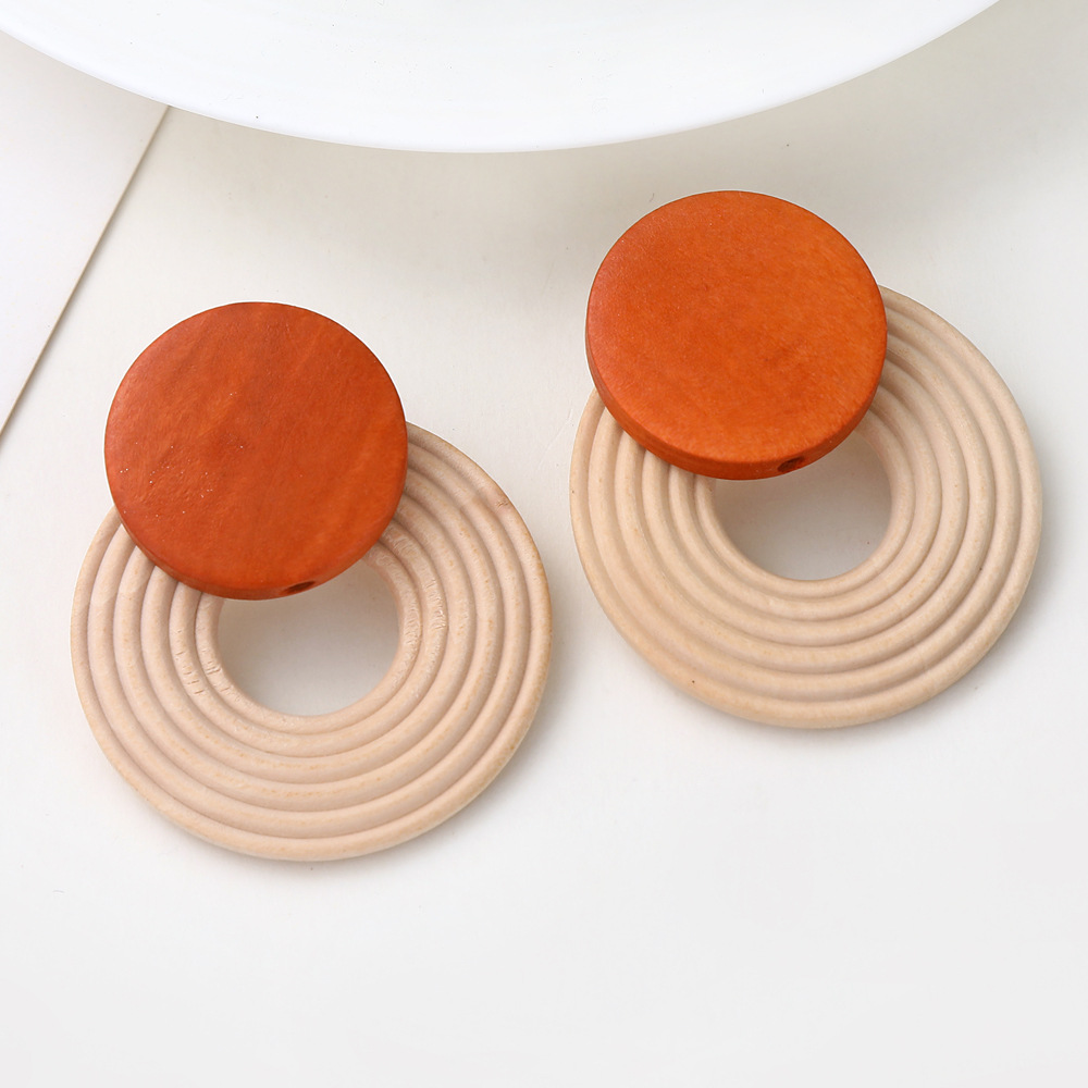 Fashion Circle Wooden Earrings display picture 5