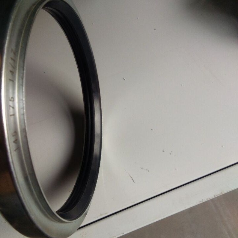 ���ػ�Դ DMHUI ��ˮ�ͷ� �Թ�ʽ��ϹǼ��ͷ� 145*175*14/17