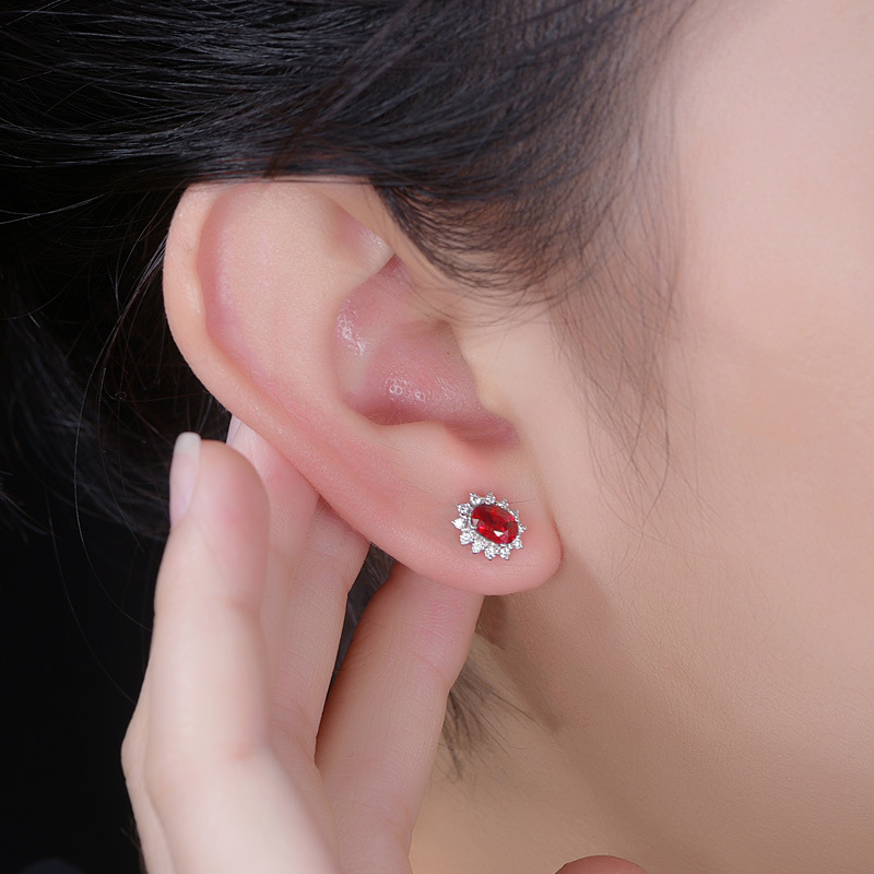 Fashion Oval Alloy Plating Inlay Artificial Crystal Rhinestones Women's Ear Studs 1 Pair display picture 2