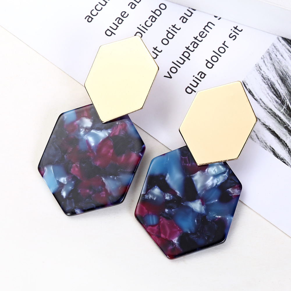 Vente Chaude Alliage Hexagonal Diamant Géométrique Acrylique Pendentif Boucles D&#39;oreilles En Gros Nihaojewelry display picture 10