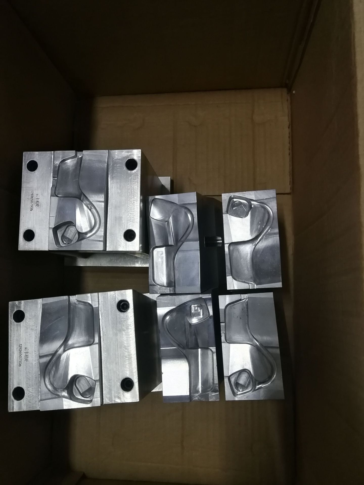 直销超声波模具  质量保证，生产加工超声波模具