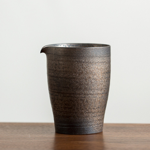 Handmade thin-body Japanese-style fair-trade cup with rust glaze, gold lacquer glaze large public cup, ceramic tea ceremony tea set