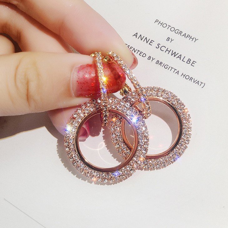 Elegant geometric creative earrings