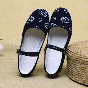 Old Beijing cloth shoes Chinese folk dance shoes handmade cotton cloth shoes bottom light mouth umbrella fan dance clothing flats shoes