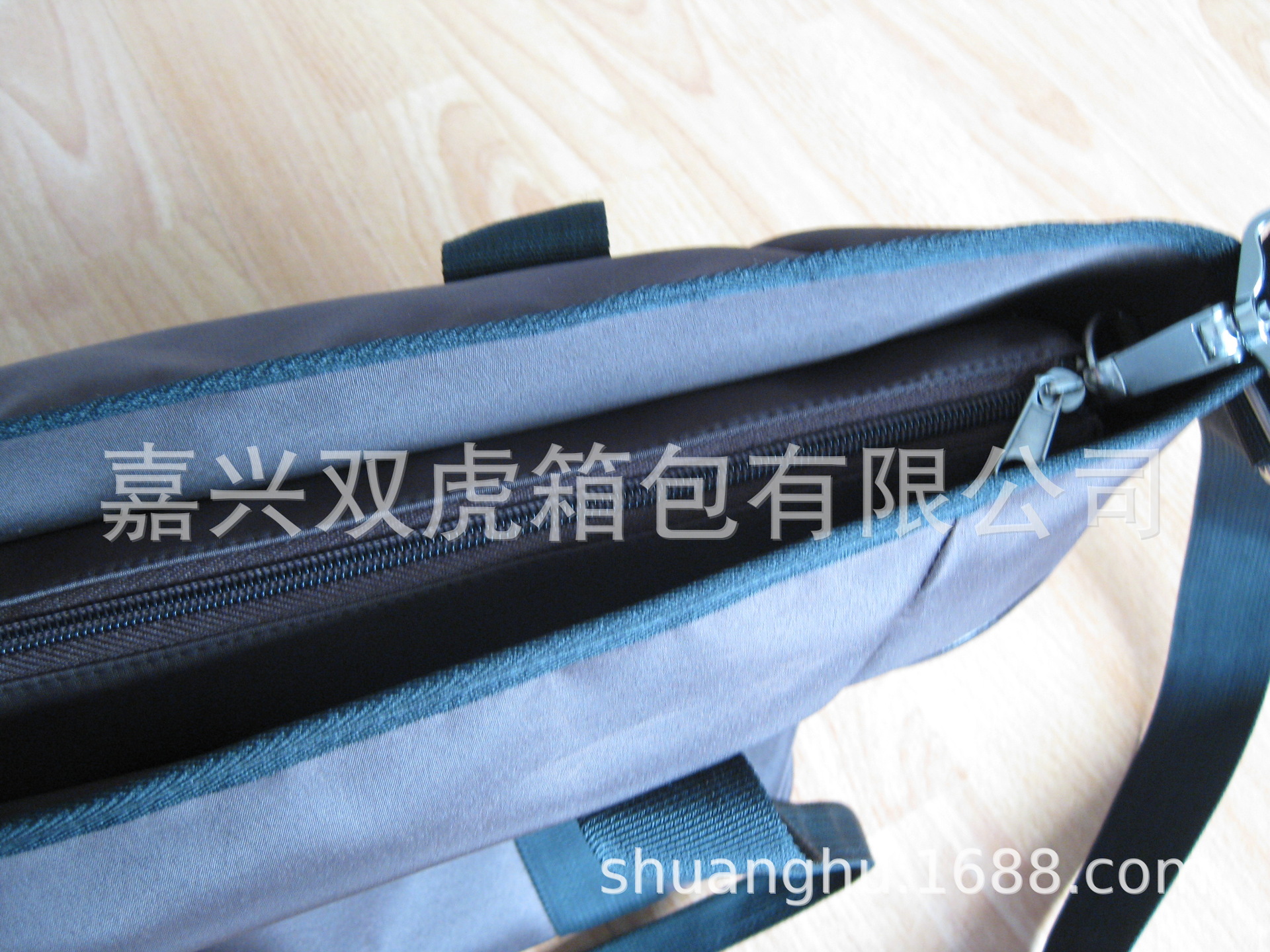 花瑶妈咪包咖啡色shxb照片 003.jpg