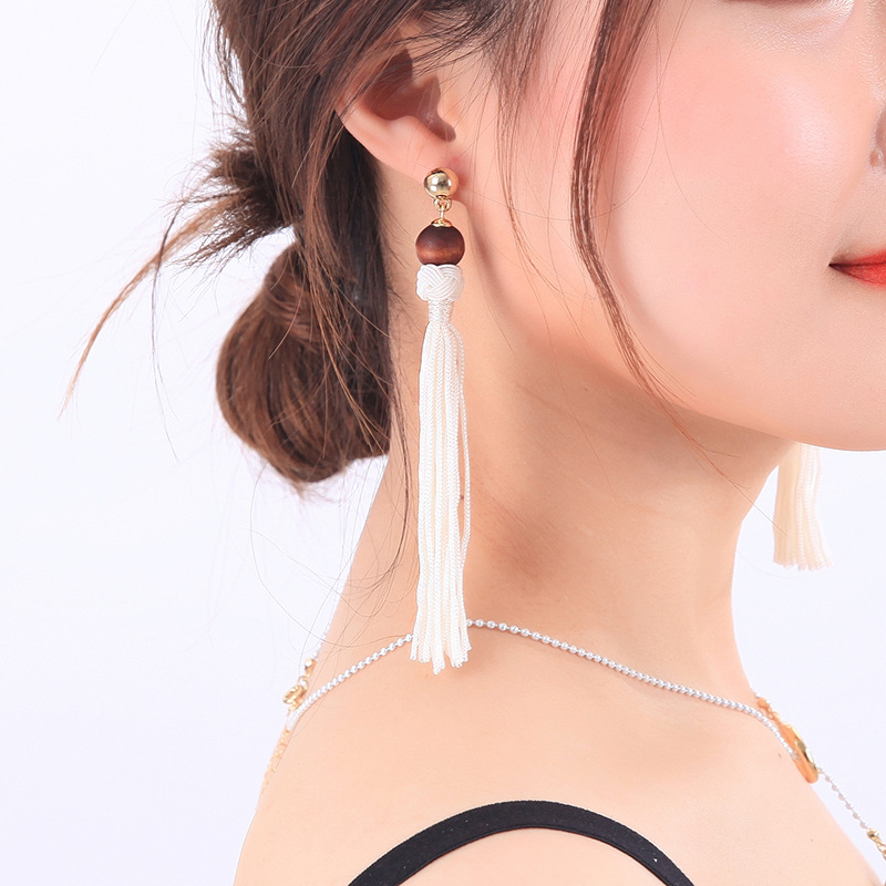 Long Wooden Beads Tassel Earrings Women&#39;s Earrings Wholesale display picture 10