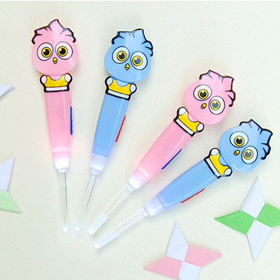 Pick de oreja con luz de dibujos animados lindo Pick de oreja Rake de oreja brillante multifuncional Selección de oreja para NIÑOS 2 yuanes tienda actividad regalos
