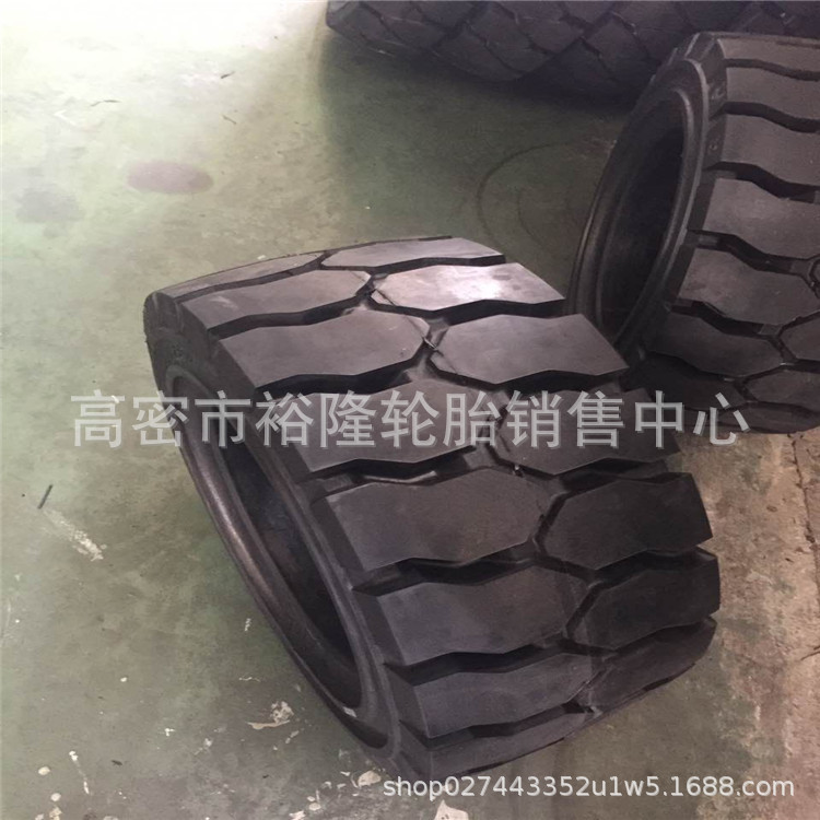 叉车轮胎28X12.5-15工业实心轮胎4.00/5.00/16x6x7-8/21x8-9